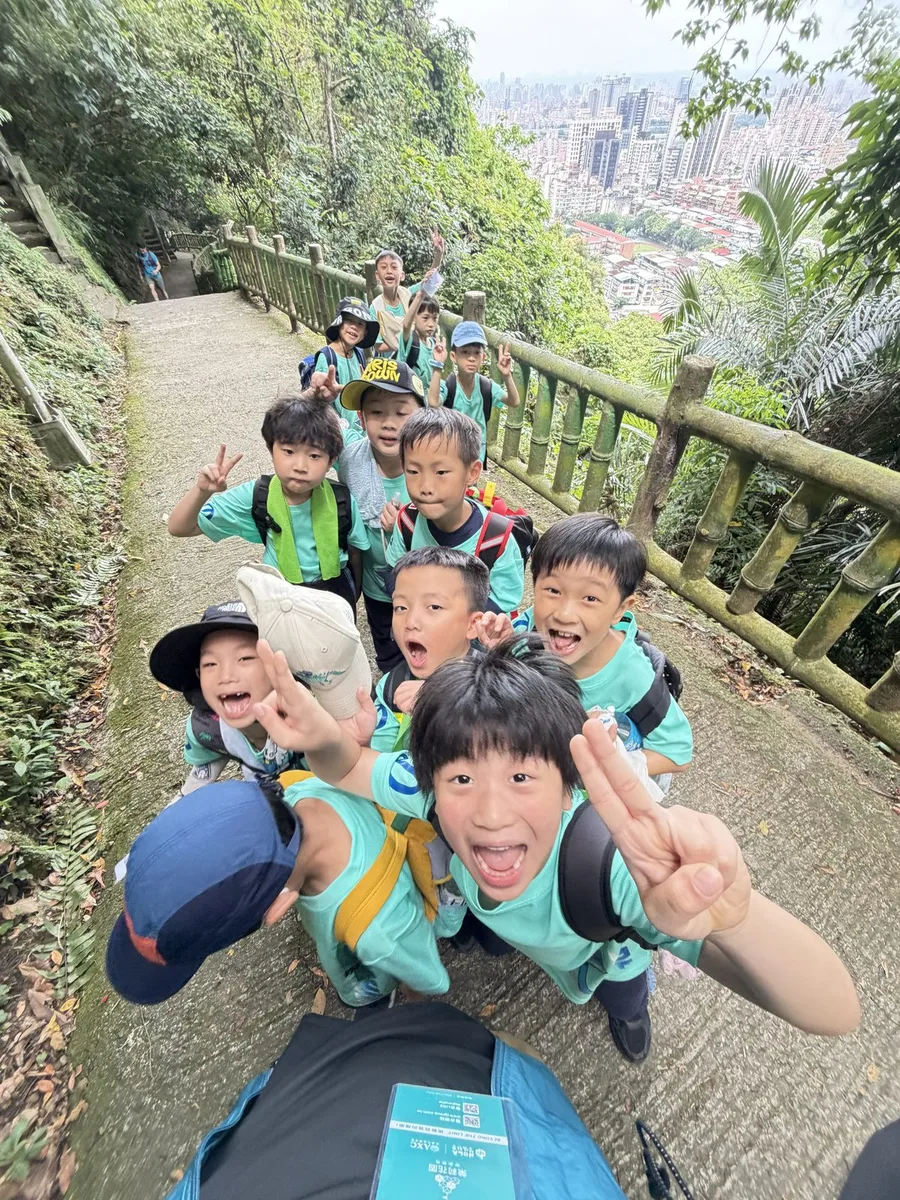 木棧道與城市